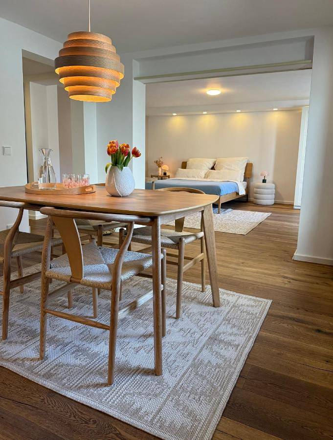 Ferienwohnung für 2 Personen, mit Terrasse und Garten in Tutzing