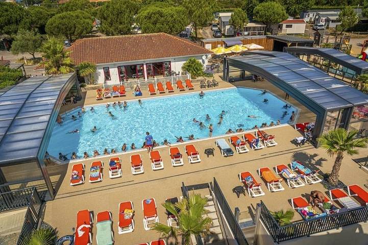 Camping pour 4 personnes à Saint-Michel-Chef-Chef