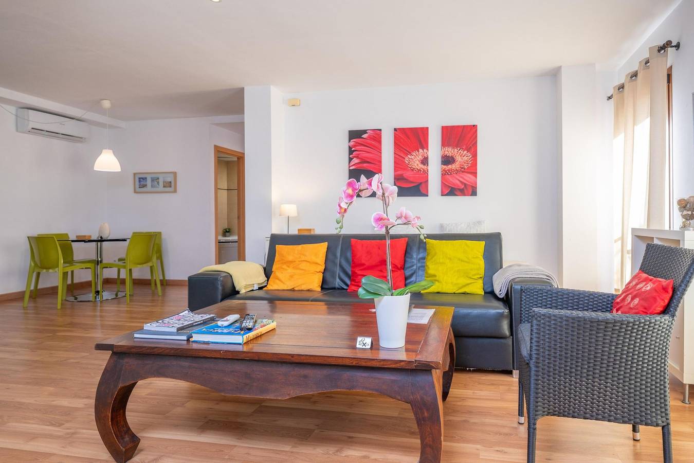 Entire apartment, Residencial Suites Valldemossa - Cartoixa in Valldemossa, West Majorca