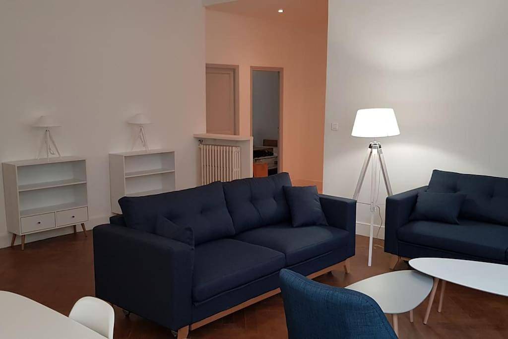 Appartement entier, Appart grand standing, centre historique climatise in Avignon, Vaucluse