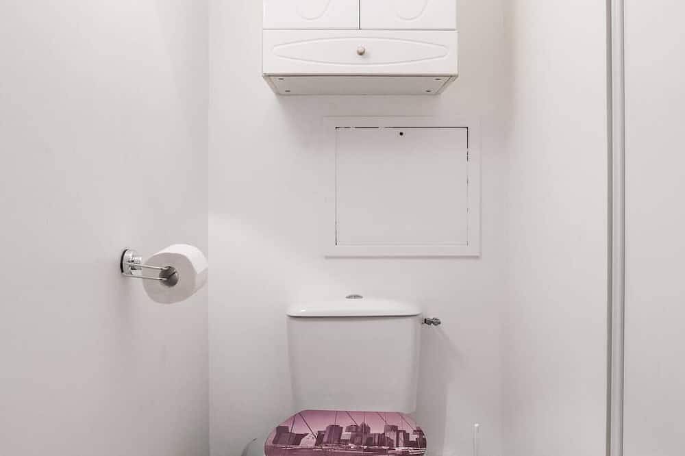 Entire apartment, Warm Apartment + Terrace + Parking Near Paris in Saint-Denis, Seine-Saint-Denis