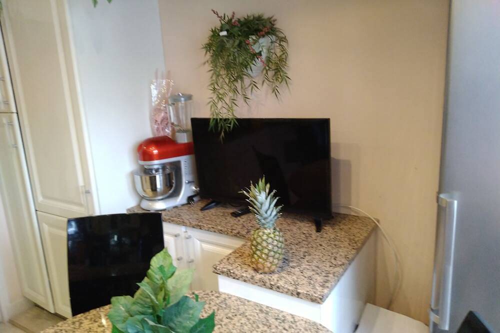 Apartamento F2 Paradise. in Tremblay-en-France, Sena-Saint Denis