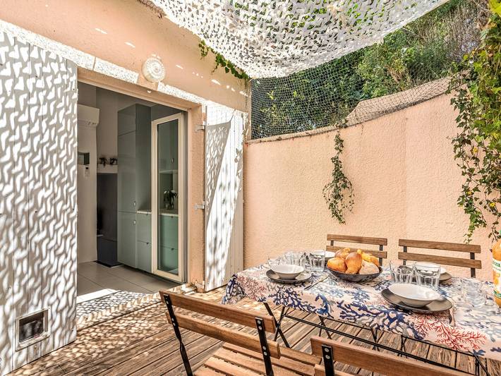 Location de vacances pour 4 personnes, avec terrasse et vue à Cogolin - 4