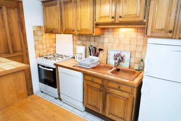 Gîte pour 4 Personnes dans Les Bondons, Massif central, Photo 1