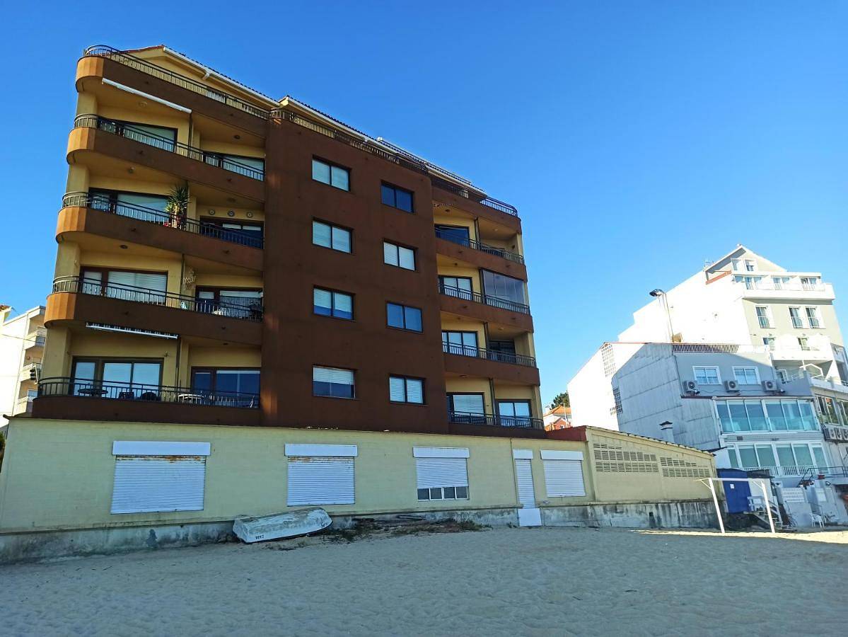 Apartamento entero, Bueu apartamento sobre la playa in Praia de Agrelo (Bueu), Bueu