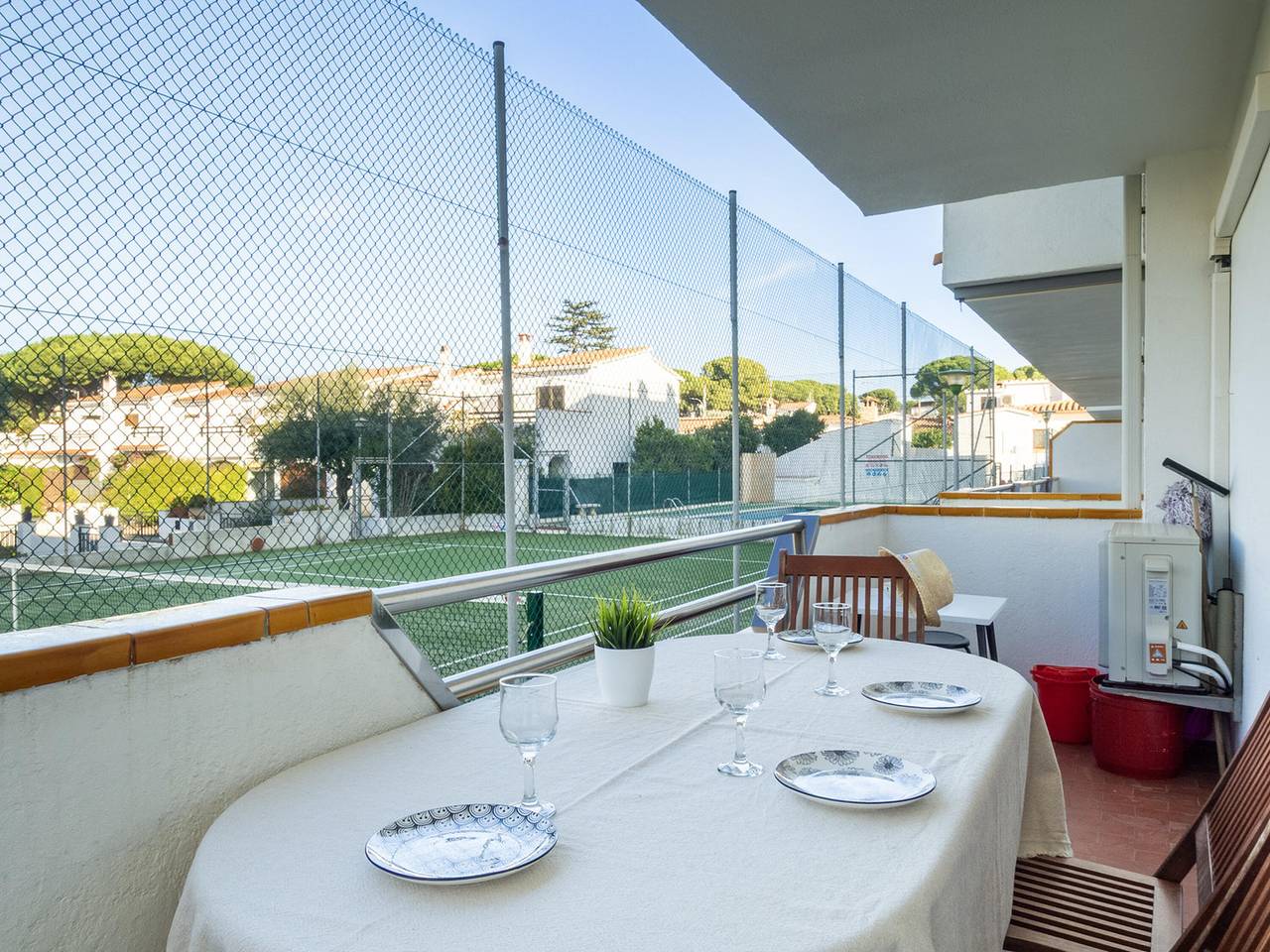 Appartement entier, Ref. Esplai : Appartement avec parking, piscine et tennis communautaires. in L'Escala, Haut-Ampurdan