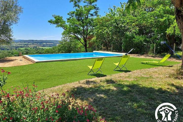 Location de vacances pour 9 personnes, avec jardin, animaux acceptés à Serviès