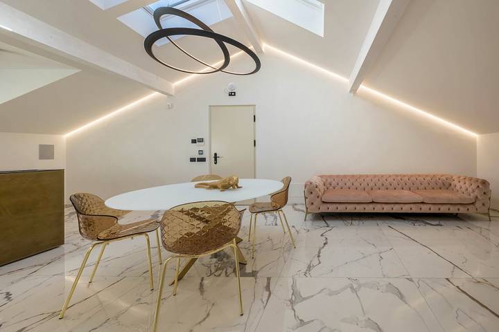 Appartamento intero, Appartamento 'App 301 Palazzo Cavour' con vista sulle montagne, Wi-Fi e aria condizionata in Centro-Piani-Rencio, Bolzano