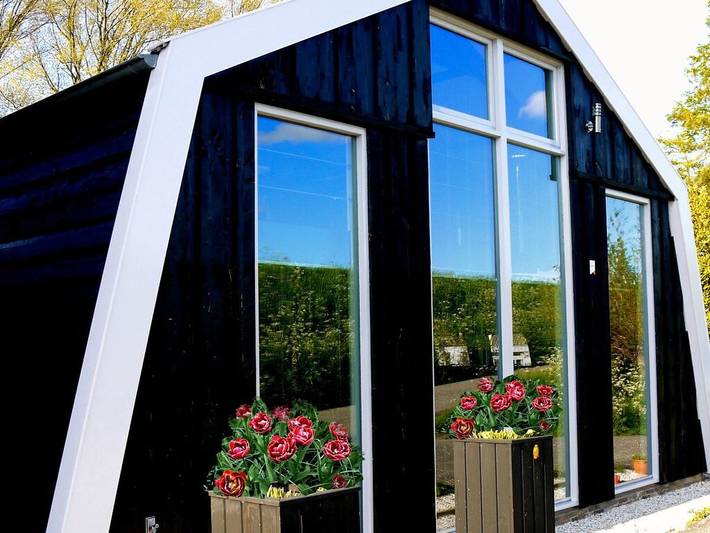 Ferienhaus für 4 Personen, mit Terrasse und Garten sowie Kinderpool und Seeblick am Markermeer