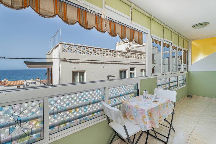 Ganze Wohnung, Ferienwohnung 'Ceyla 214' mit Meerblick, privater Terrasse und Wlan in Playa de las Américas, Arona