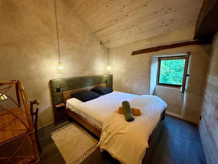 Location de vacances pour 5 personnes, avec jardin et vue, animaux acceptés à Le Bez - 3