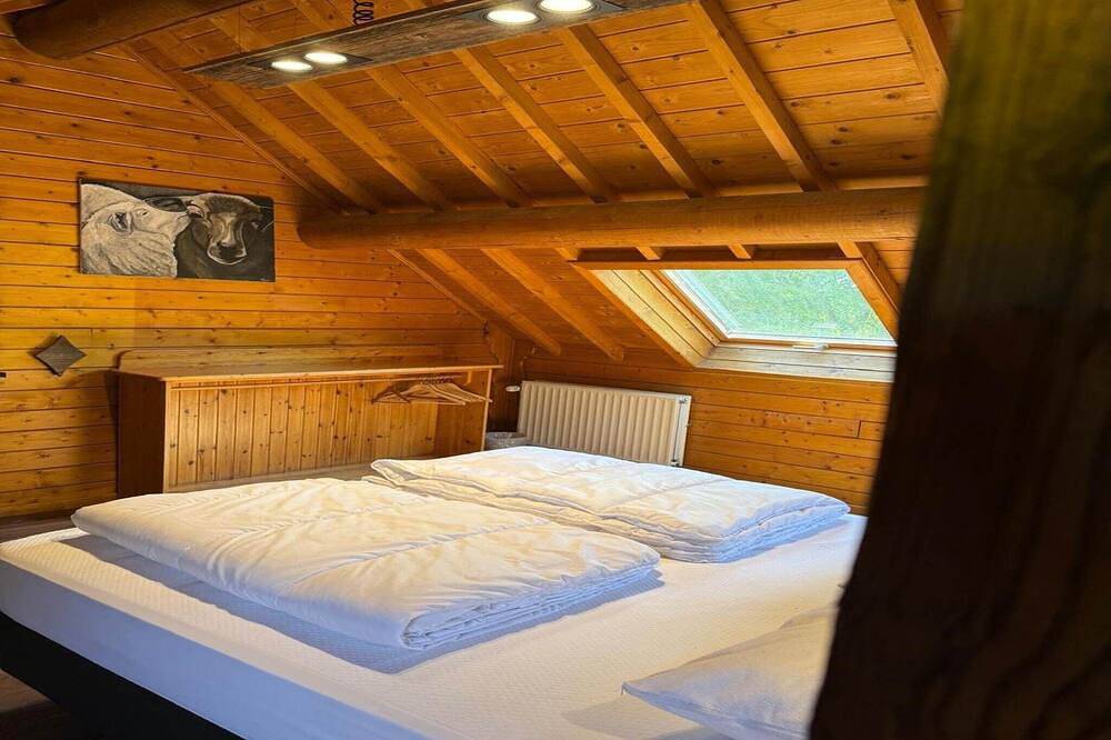 Ruim chalet in Ovifat in Robertville (België), Weismes