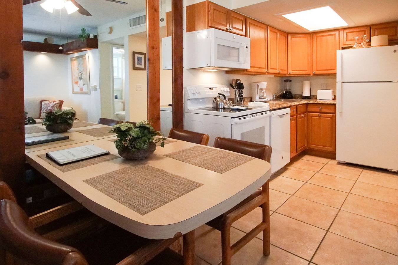 Estudio entero, Sand Dune Shores in Palm Beach Shores, Singer Island