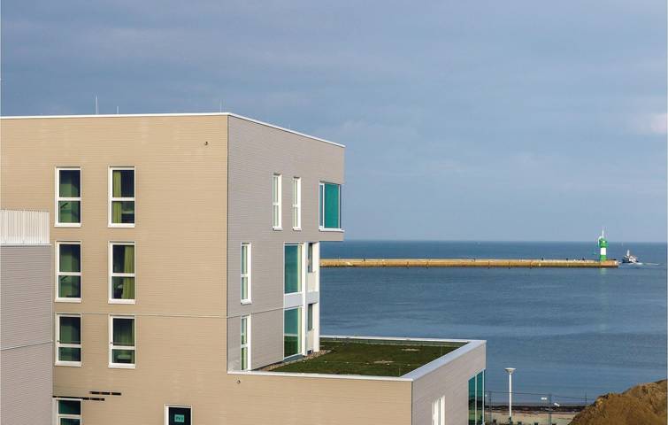 Ferienwohnung für 8 Personen, mit Whirlpool und Terrasse sowie Sauna in Priwall