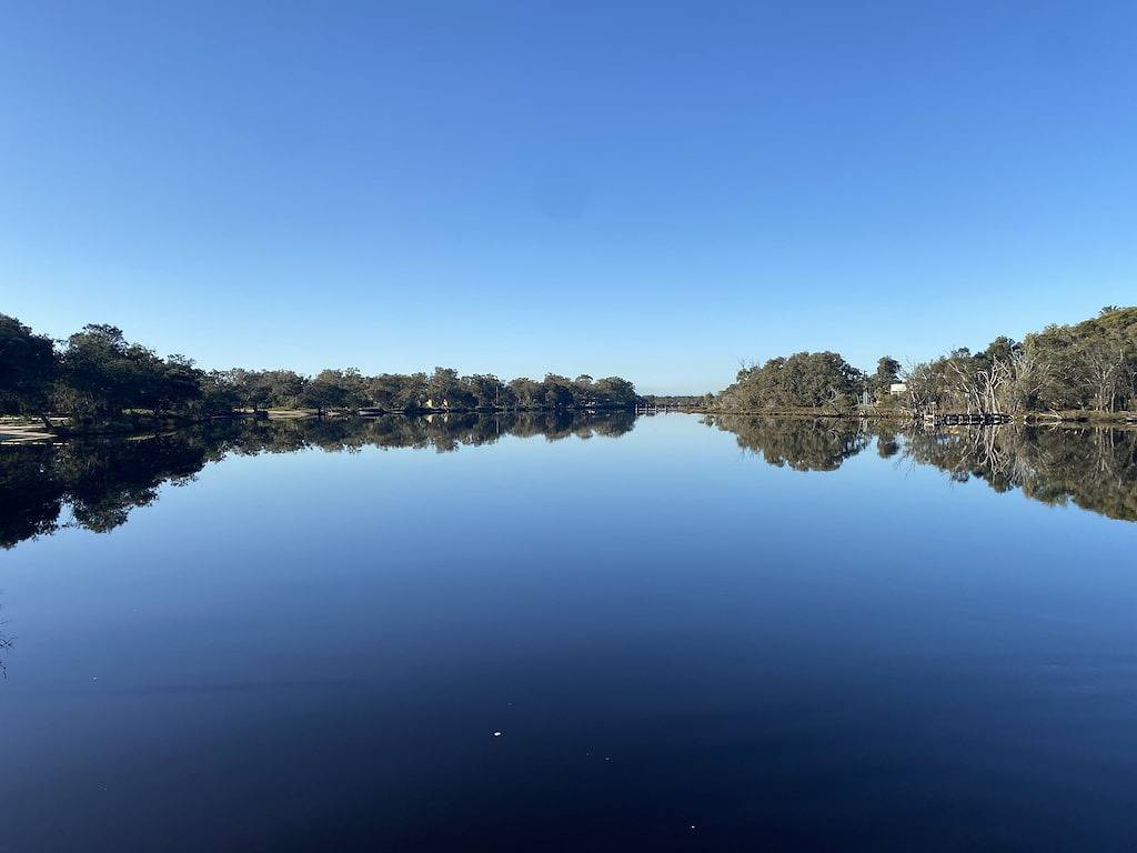 Quiet seclusion for peaceful rejuvenation/heated outdoor pool/suit families (9) in Mandurah, Western Australia