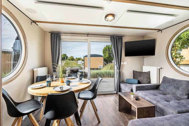 Ferienhaus 'Kaperfahrt' mit privater Terrasse, Wlan und Klimaanlage in Großenbrode, Ostholstein