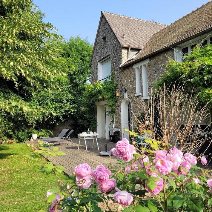 Chambre d’hôte pour 2 personnes, avec vue ainsi que jardin et piscine, animaux acceptés dans Yvelines - 2