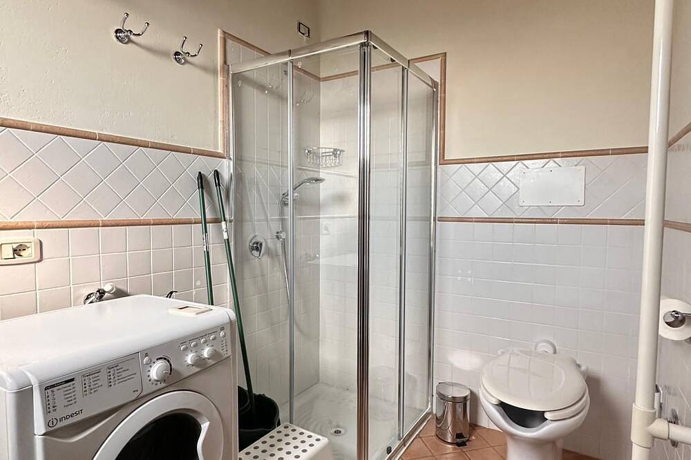 Ganze Wohnung, Heron House Apartment in country house with pool in Osimo, Ancona Provinz