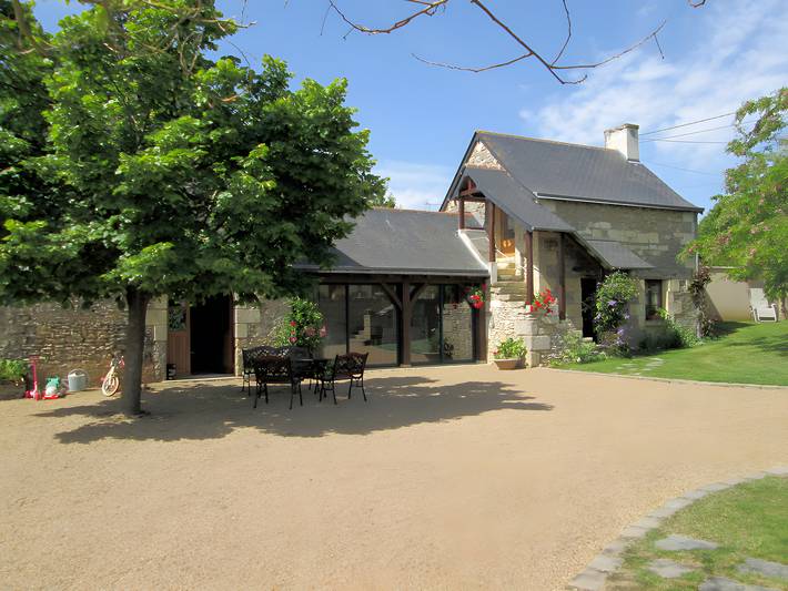 Gîte pour 2 personnes, avec jardin dans Brigné