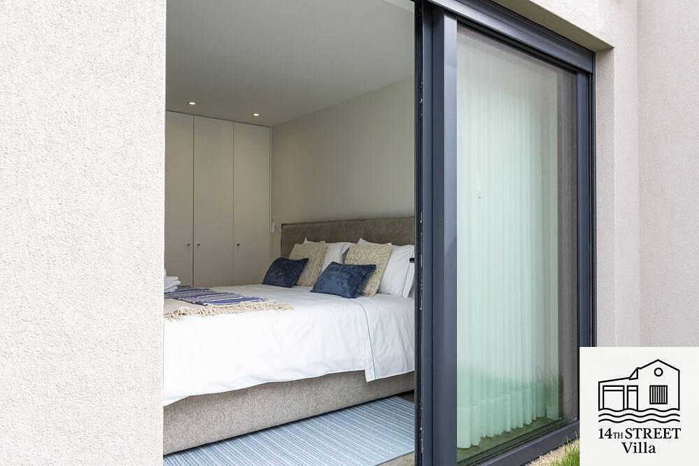 14 St Villa - Espinho, Ocean here and Porto city just there. in Espinho, Aveiro Distrikt