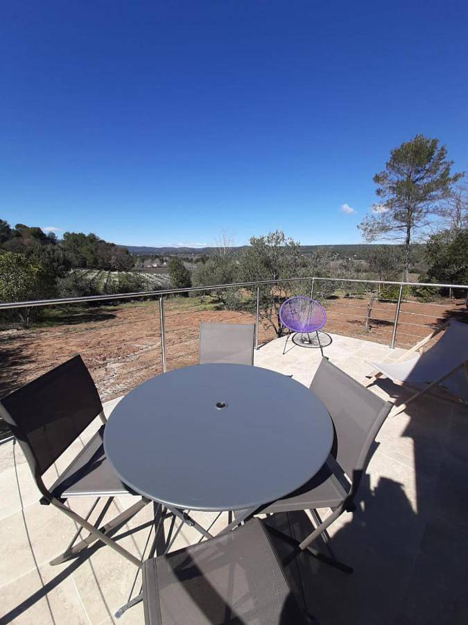 Maison au pied de la st victoire avec piscine in Pourrières, Région de Brignoles