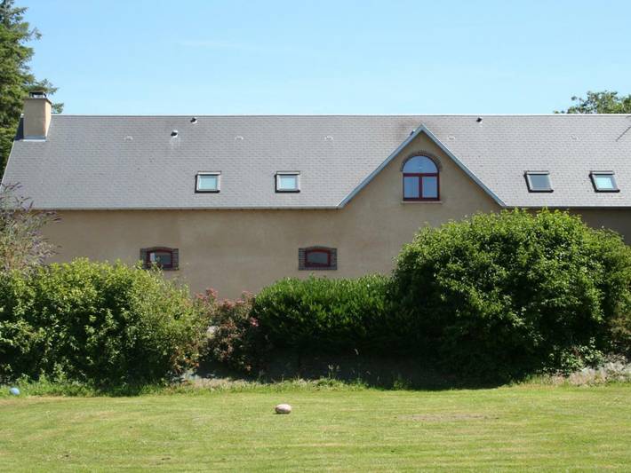 Gîte pour 9 personnes, avec jardin à Marchésieux
