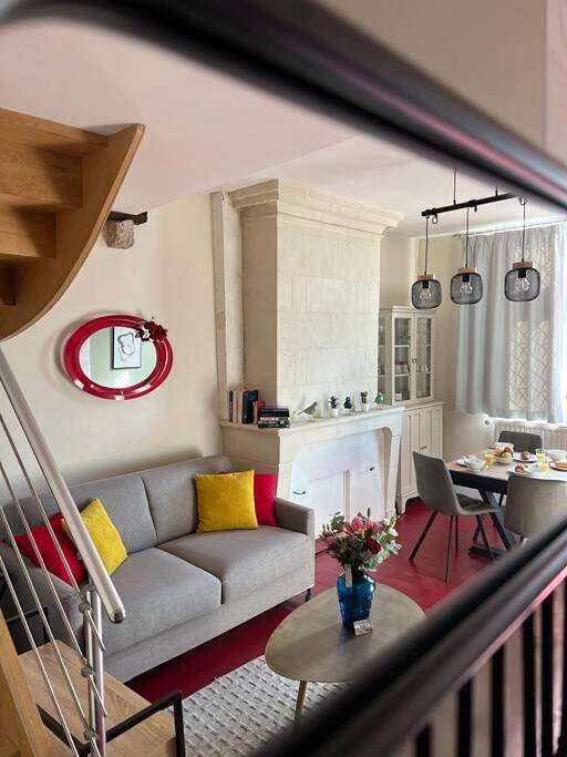Appartement entier, One-Bedroom Apartment in Montrichard Val de Cher, Région de Blois