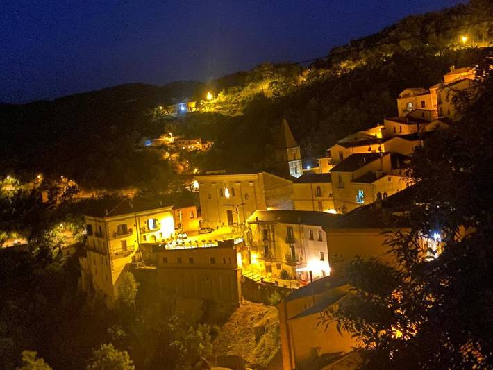 B&b per 4 persone, con Balcone e Terrazza nonché Giardino e Panorama a Castelmezzano