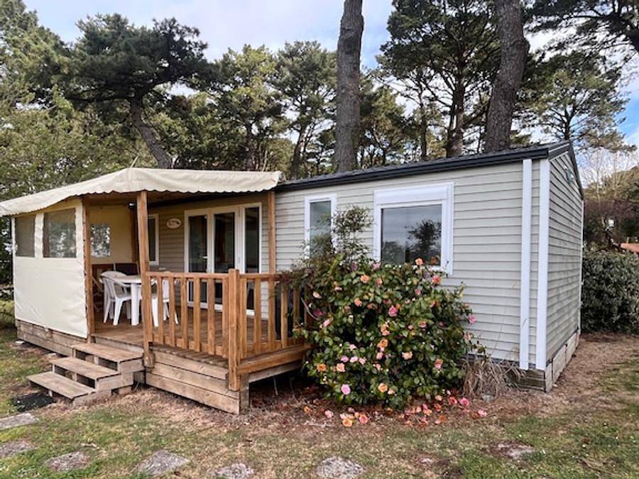 Camping Ushuaïa Villages L'estuaire - Mobilheim 6 personen - Mobilheim Confort plus - 33m² - 3 Schlafzimmer - überdachte Terrasse in Paimbœuf, Loire-Tal