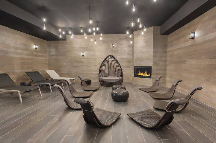 Gîte pour 12 personnes, avec sauna et jardin, animaux acceptés