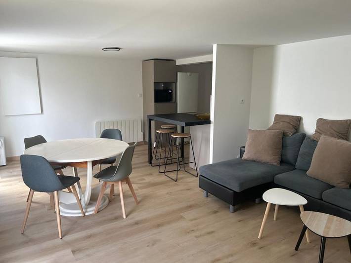 Location de vacances pour 4 personnes, avec Terrasse et Jardin à Querqueville