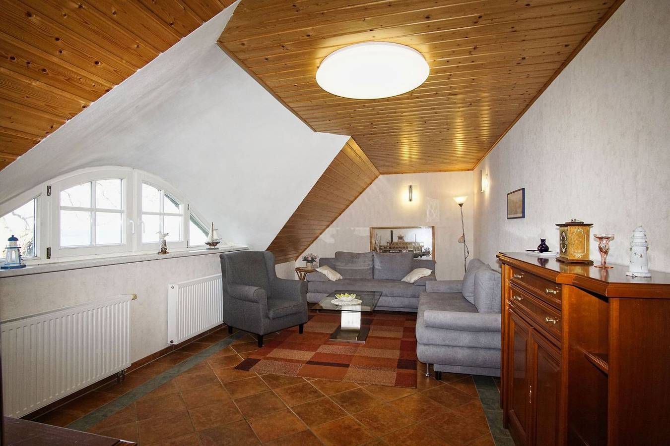 Apartamento entero, Strandnahe Ferienwohnung mit Meerblick - Ferienhaus Strandlatscher Fewo 03 in Wiek, Rügen