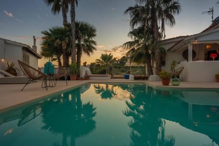 Maison d’hôte pour 2 personnes, avec Jacuzzi et Terrasse ainsi que Jardin et Piscine à Benissa