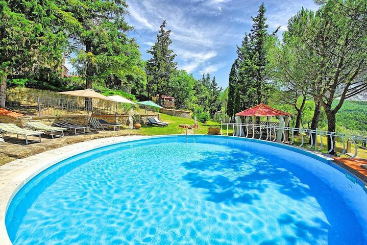 Location de vacances pour 9 personnes, avec piscine, animaux acceptés à Arezzo - 2