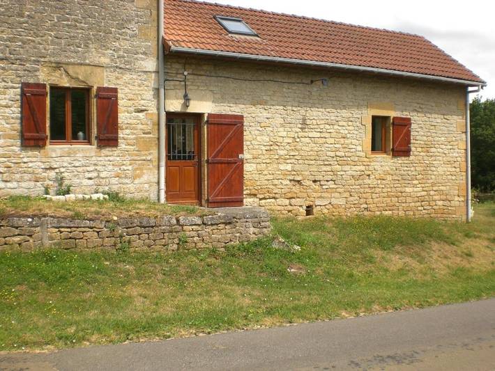 Location de vacances pour 4 personnes, avec terrasse et jardin, animaux acceptés à Bulson - 2