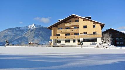 Ferienwohnung für 3 Personen, mit Balkon und Garten in Bezau