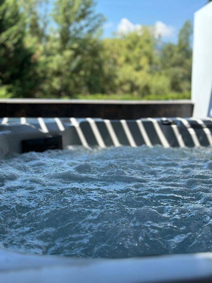 Hôtel pour 4 personnes, avec vue ainsi que piscine et terrasse, animaux acceptés à Tallard - 3