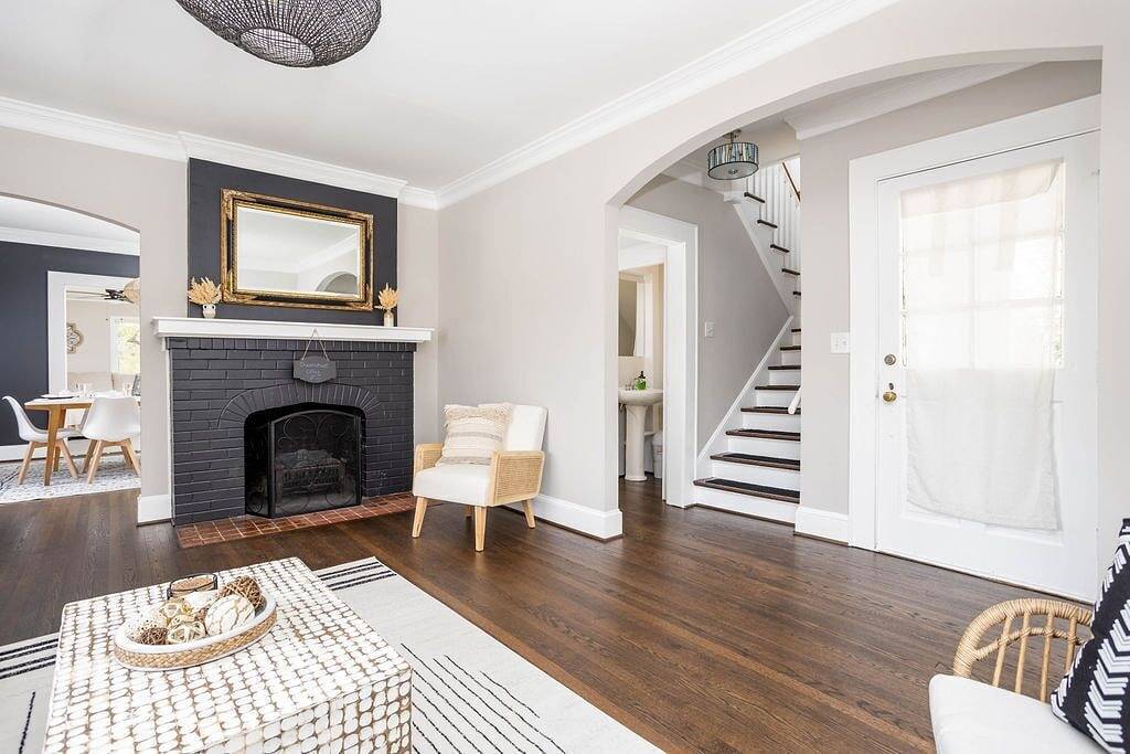 Emerywood Retreat: Chic Interiors in a Premier Neighborhood in High Point, Guilford County