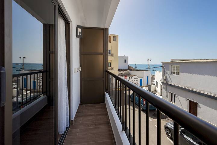 Ganze Wohnung, Ferienwohnung für 2 Personen mit Terrasse in Tarajalejo, Tuineje