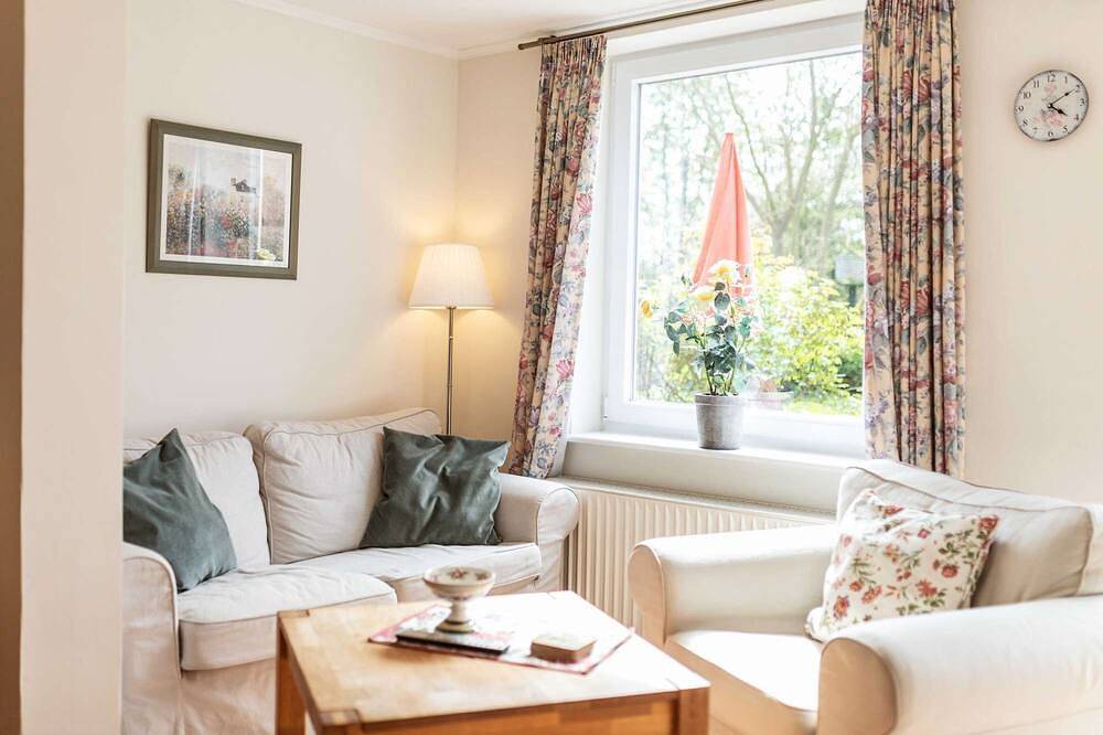 Ganze Wohnung, 02 Rosenkavalier ist barrierefrei und für Rollstühle geeignet in Krummsee, Malente