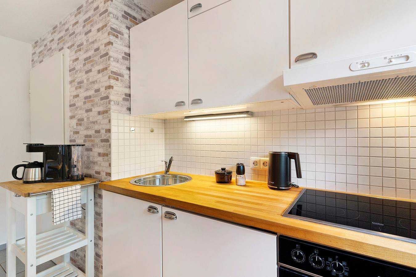 Ganzes Studio, Einzimmerapartment 'Ferienwohnung Vino9' mit privatem Garten und Wlan in Oberrotweil, Vogtsburg im Kaiserstuhl