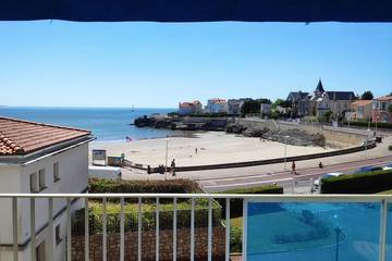 Gîte pour 6 personnes, avec terrasse dans Plage du Pigeonnier