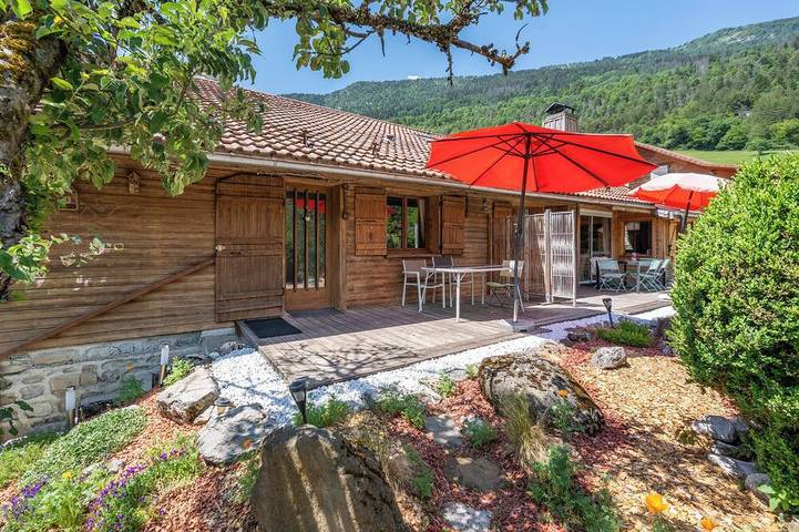 Chalet pour 4 personnes, avec jardin ainsi que terrasse et jacuzzi, animaux acceptés - 1