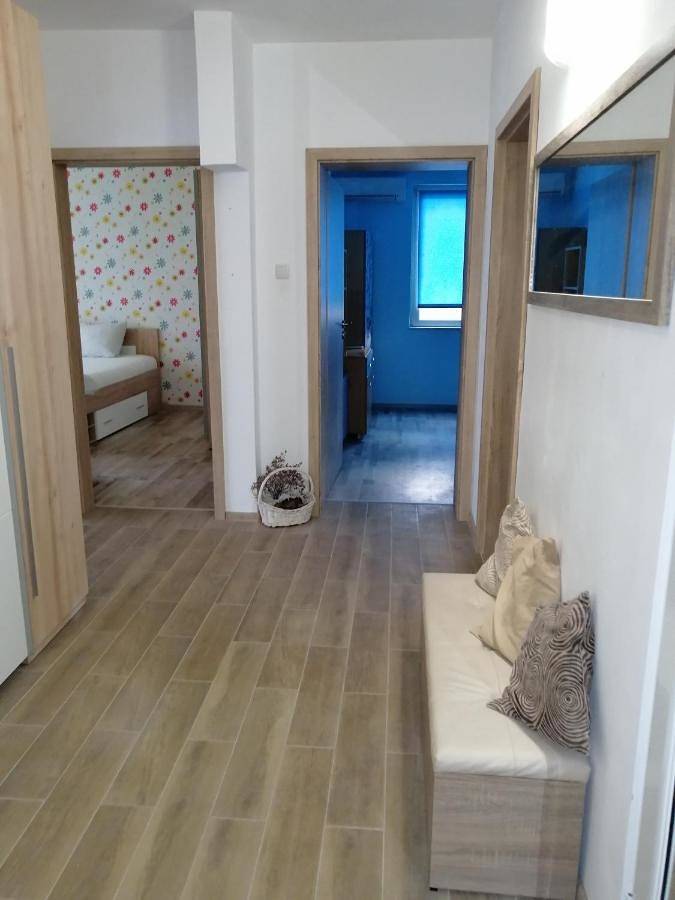 Cały apartament, Two-Bedroom Apartment in Burgas, Obwód Burgas