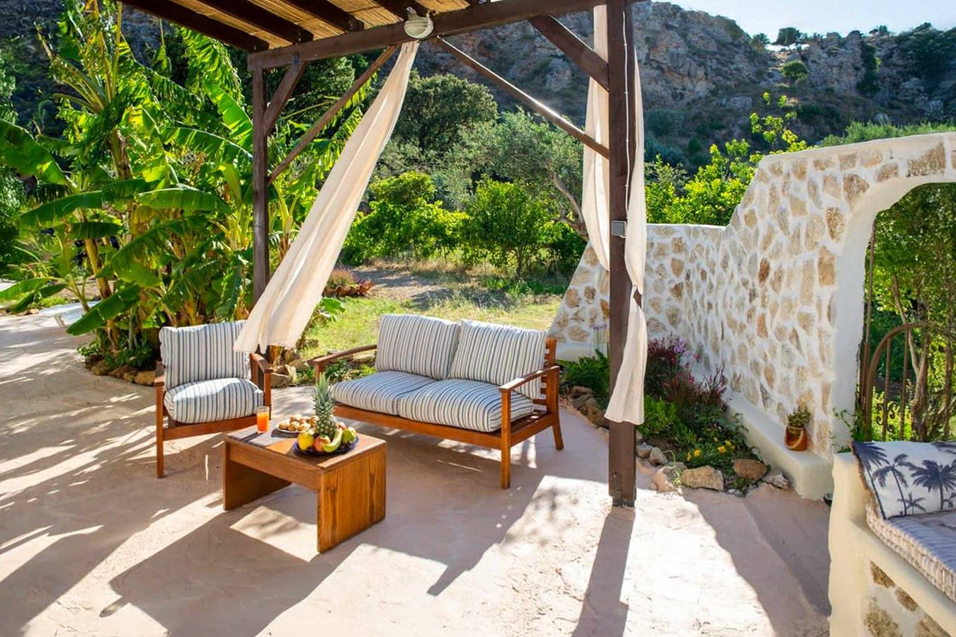 Entire apartment, Atlantic Cave Haven-Seaside, Fully Equipped in Kolympia, Rhodes