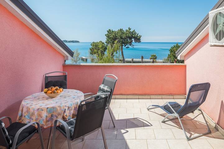 Ferienwohnung für 4 Personen, mit Balkon/Terrasse in Poreč