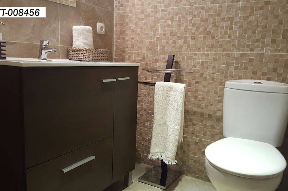 Casa Jardi con piscina privada 1 Km de la Playa Golf Port Aventura \nferrari Land in Salou, Costa Dorada