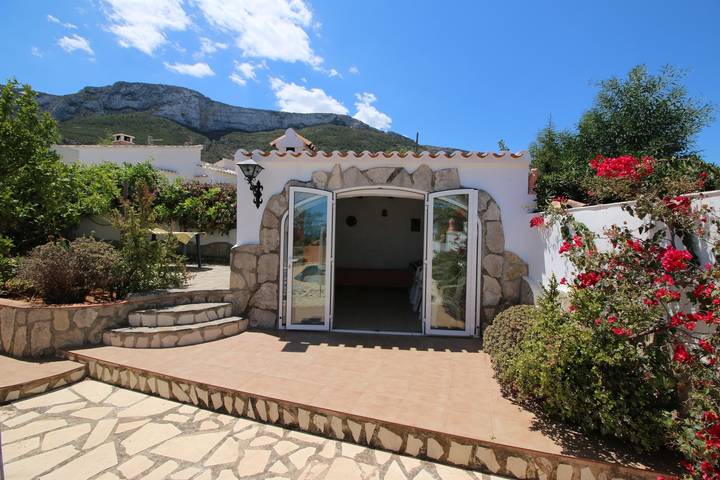 Villa für 6 Personen, mit Garten und Terrasse in Dénia - 4