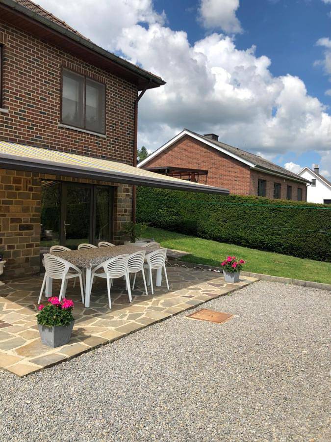 Location de vacances pour 3 personnes, avec jardin et vue à Hotton - 4