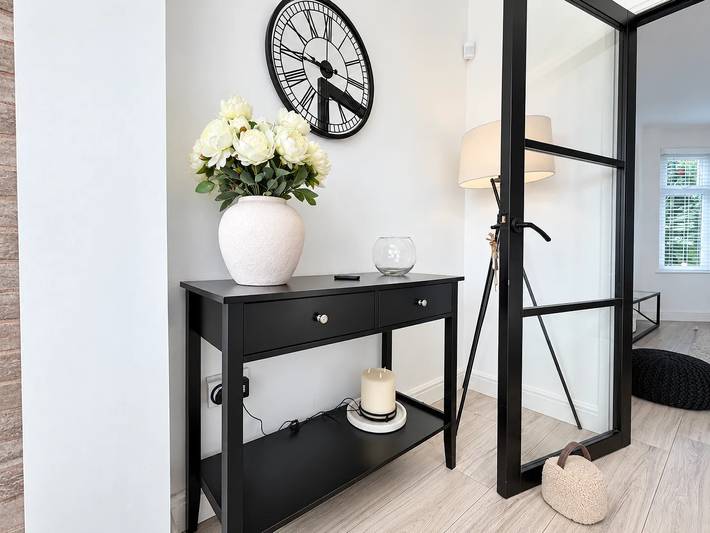 Family Home | Free Secure Parking | Pets Allowed - Pass the Keys in Gran Mánchester